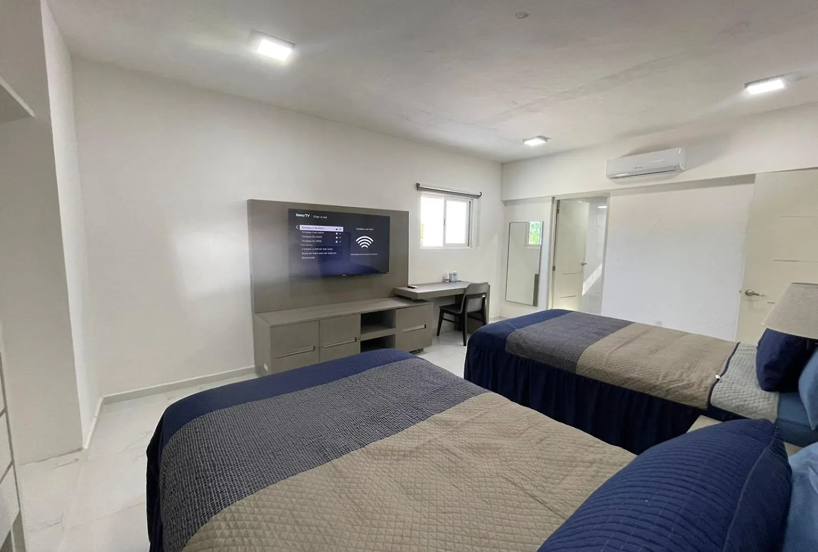 Hotel Guest House Stone Wall Residences Cancún