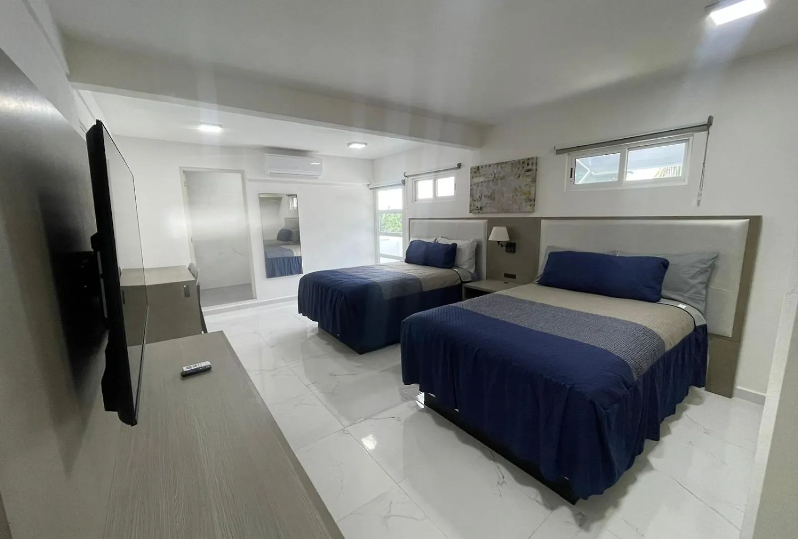 Guest House Stone Wall Residences Cancun Mexico