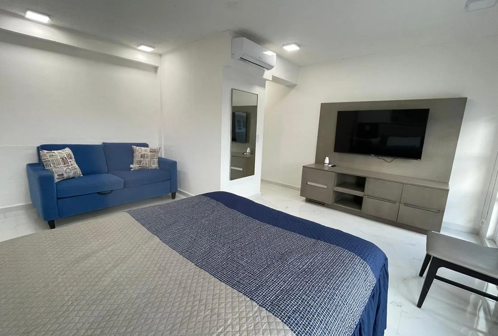 Hotel Guest House Stone Wall Residences Cancun