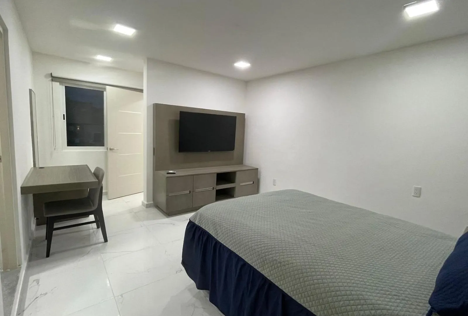 Hotel Guest House Stone Wall Residences Cancun