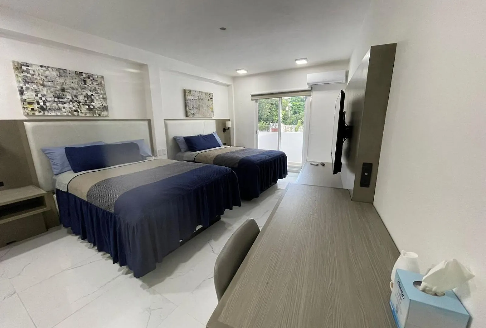 Guest House Stone Wall Residences Cancun
