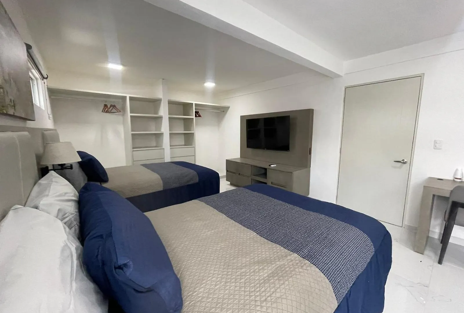 Hotel Guest House Stone Wall Residences Cancun
