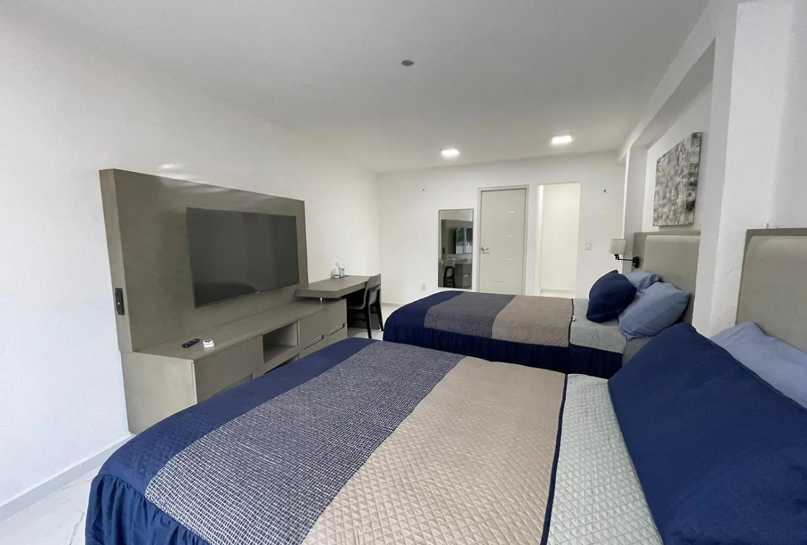 Guest House Stone Wall Residences Cancun 3*,