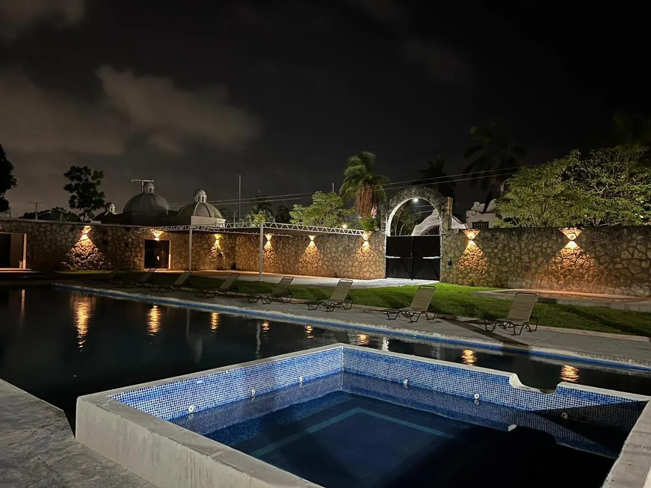 Guest House Stone Wall Residences Cancun Hotel